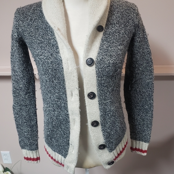 Roots cardigan, size small, gray, white and red - Picture 2 of 10